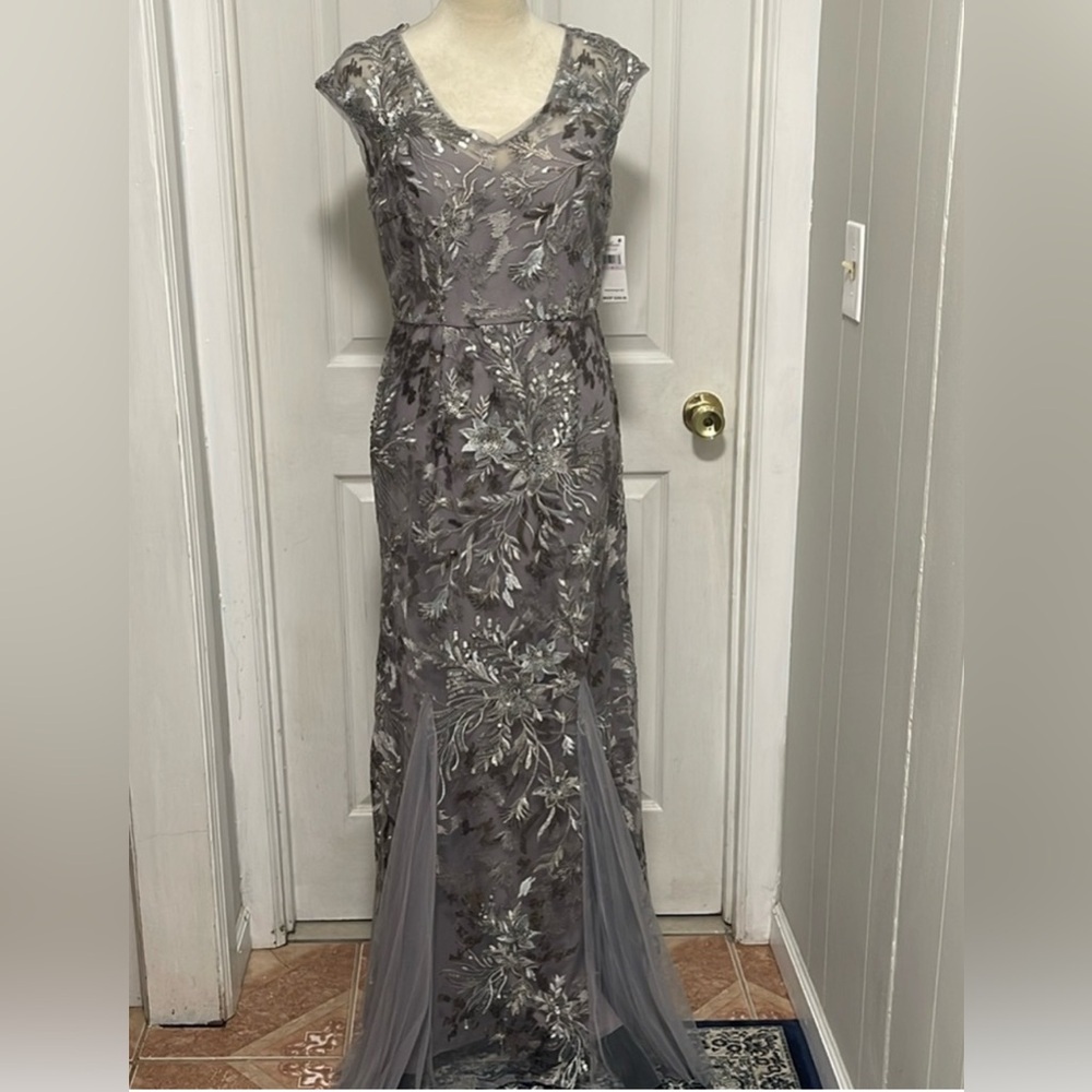 Alex evening formal maxi dress size 6